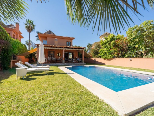 Villa, Mijas Costa, R5353693