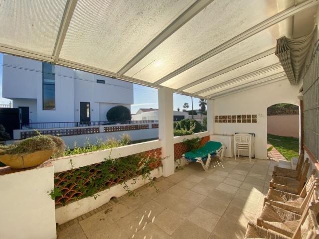Villa, Costabella, R4244473