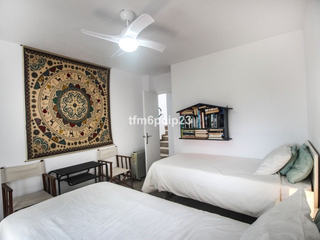 4 Makuuhuoneen Huvila Casares Playa