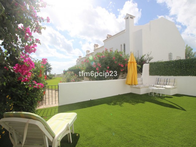 4 Makuuhuoneen Huvila Casares Playa