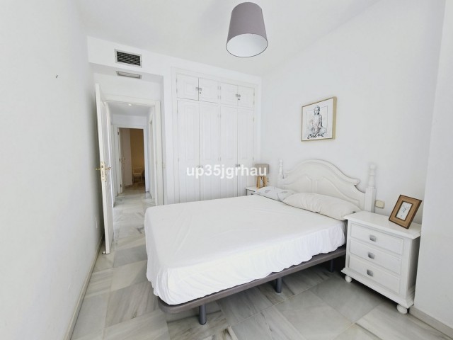 2 Schlafzimmer Apartment in Estepona