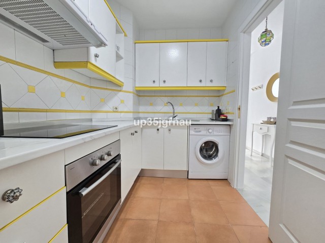 2 Schlafzimmer Apartment in Estepona