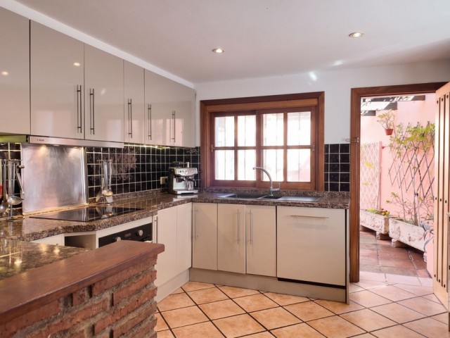 3 Schlafzimmer Villa in Estepona