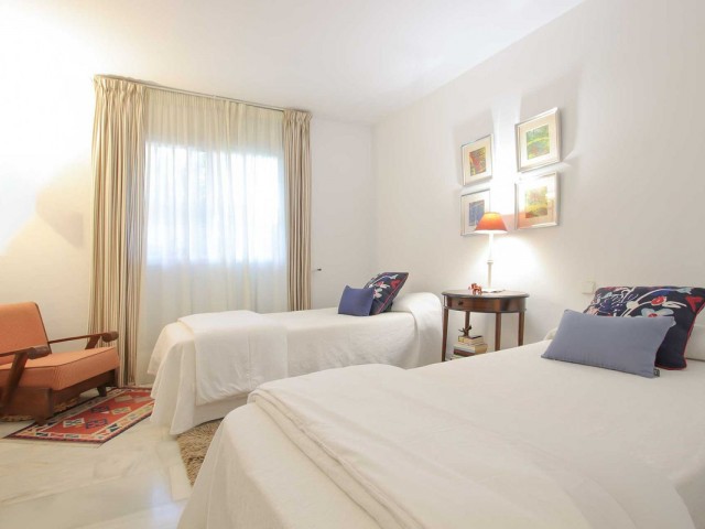 2 Bedrooms Apartment in The Golden Mile