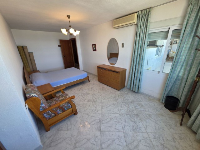 4 Schlafzimmer Apartment in Torremolinos