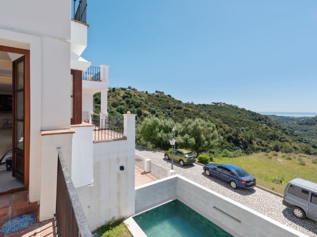 4 Makuuhuoneen Rivitalo Benahavís