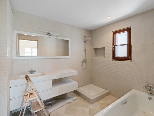 4 Makuuhuoneen Rivitalo Benahavís