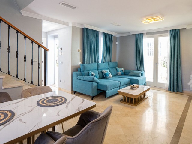 2 Soveroms Rekkehus i Nueva Andalucía