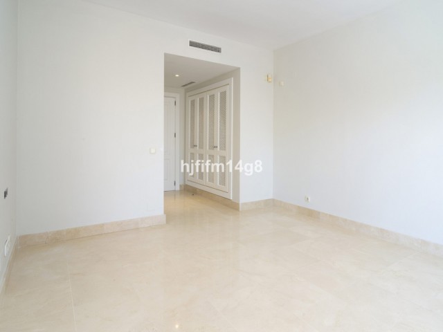 3 Soveroms Leilighet i Nueva Andalucía