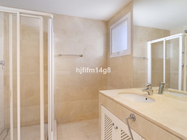 3 Soveroms Leilighet i Nueva Andalucía