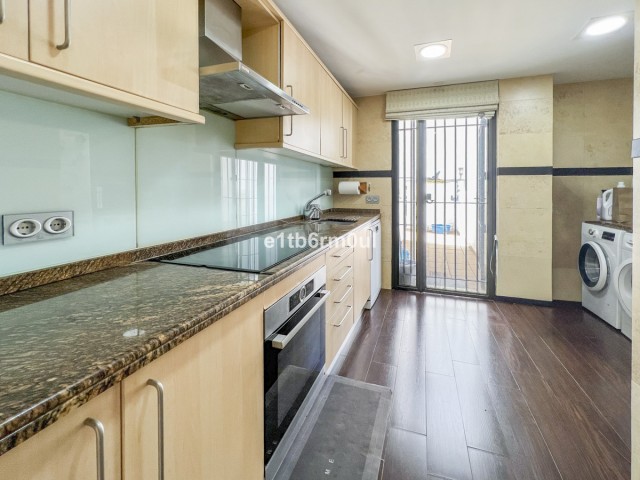 2 Bedrooms Apartment in Marbella