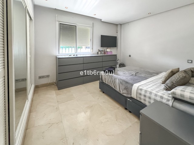2 Bedrooms Apartment in Marbella