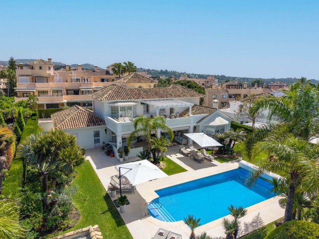 Villa, Elviria