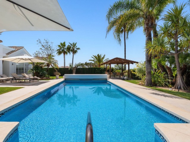 5 Schlafzimmer Villa in Elviria