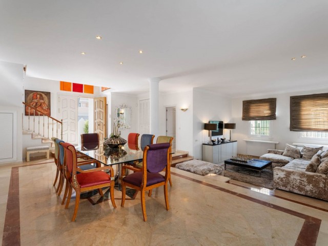 5 Schlafzimmer Villa in Elviria