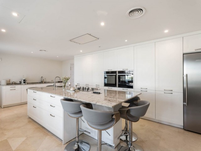 5 Schlafzimmer Villa in Elviria