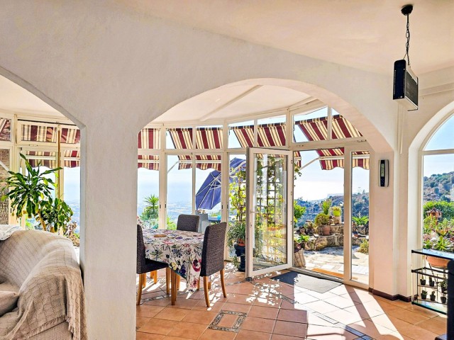 3 Bedrooms Villa in Arenas