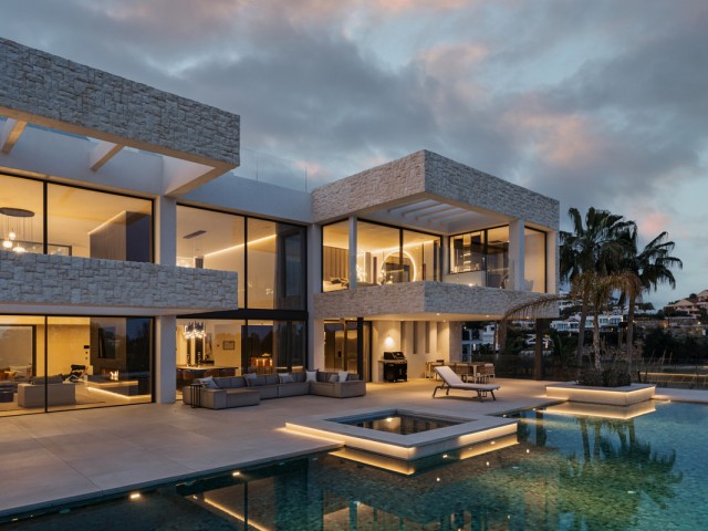 4 Makuuhuoneen Huvila Benahavís