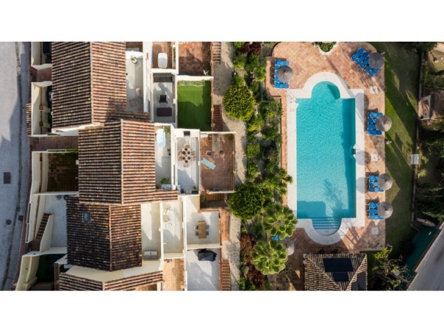 3 Soveroms Rekkehus i Nueva Andalucía