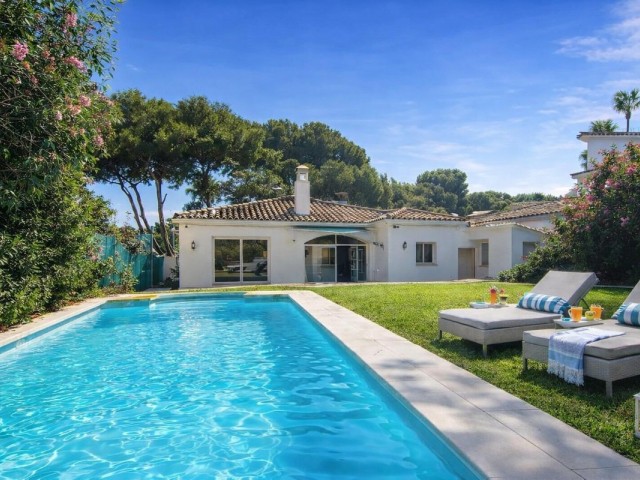 3 Makuuhuoneen Huvila Nueva Andalucía