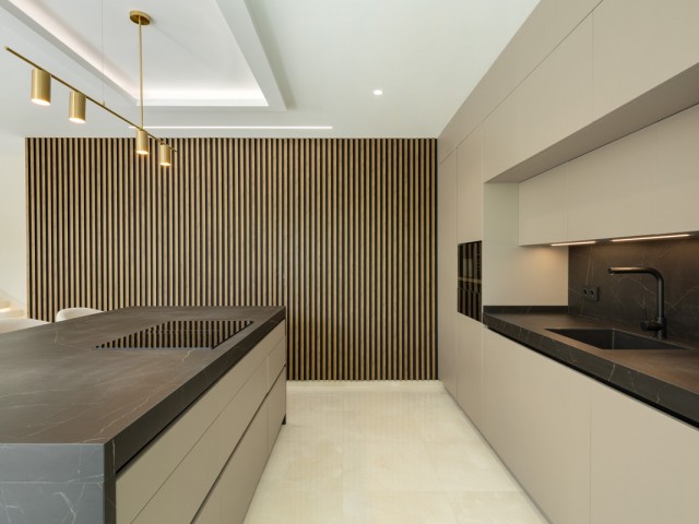 5 Makuuhuoneen Huvila Nueva Andalucía