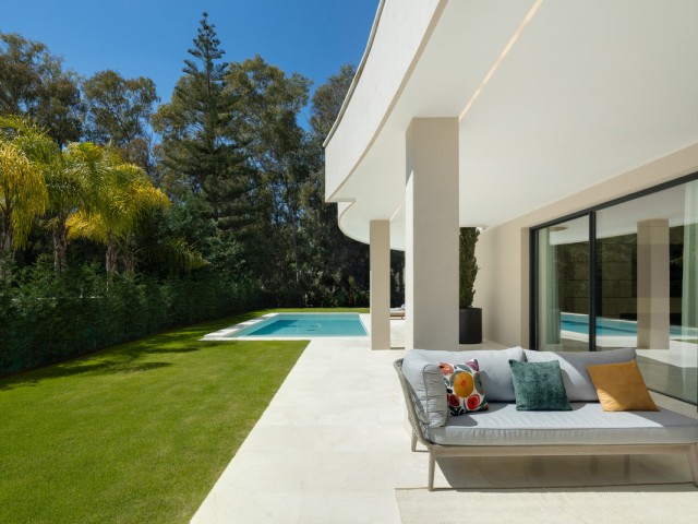 5 Makuuhuoneen Huvila Nueva Andalucía