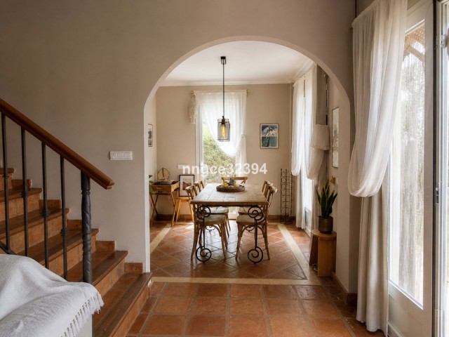 Villa avec 2 Chambres  à Istán