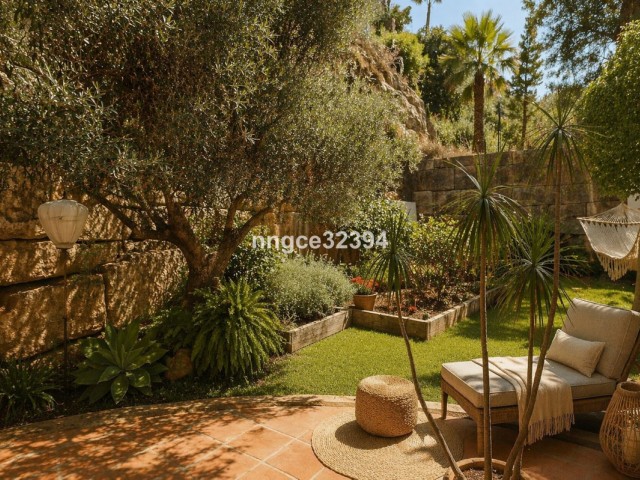 Villa avec 2 Chambres  à Istán