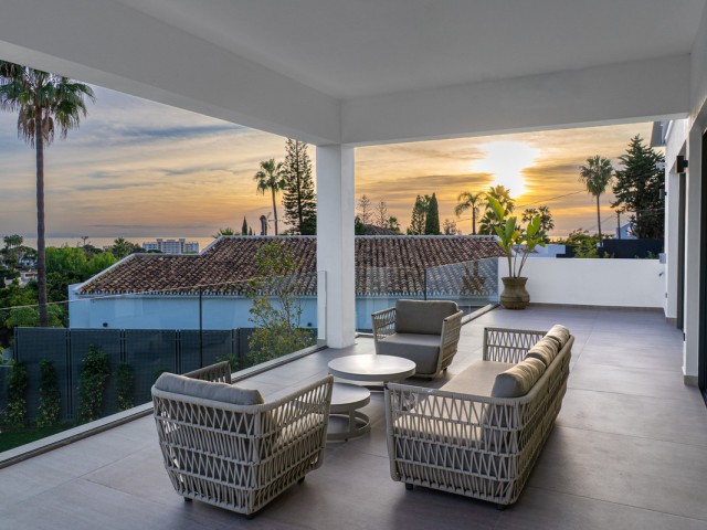 4 Slaapkamer Villa in El Rosario