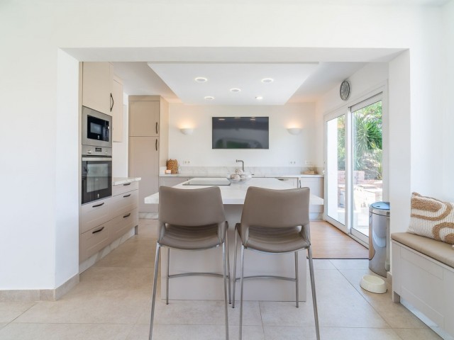 3 Makuuhuoneen Huvila Torreblanca