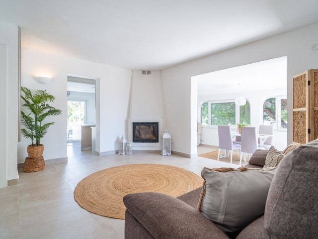 3 Makuuhuoneen Huvila Torreblanca