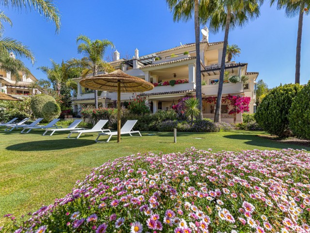 3 Makuuhuoneen Huoneisto Nueva Andalucía