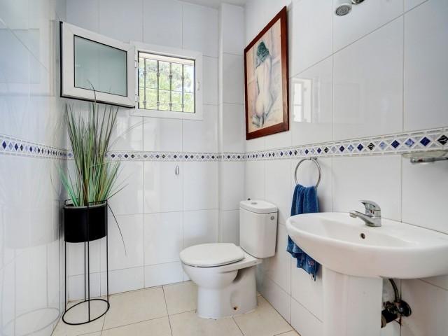 4 Makuuhuoneen Huvila Torreblanca