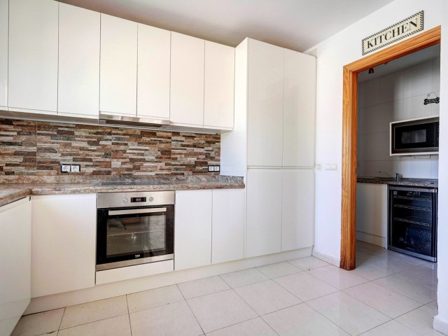 4 Makuuhuoneen Huvila Torreblanca