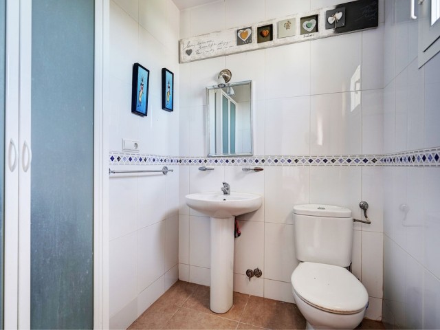 4 Makuuhuoneen Huvila Torreblanca