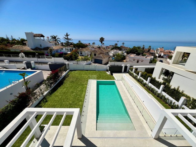 6 Makuuhuoneen Huvila Elviria