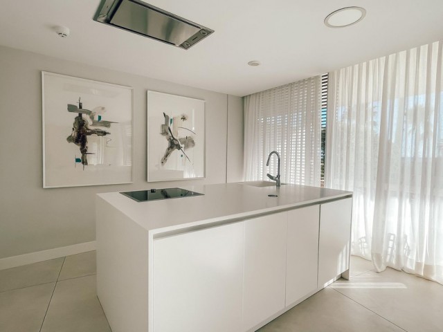 3 Makuuhuoneen Huoneisto Estepona