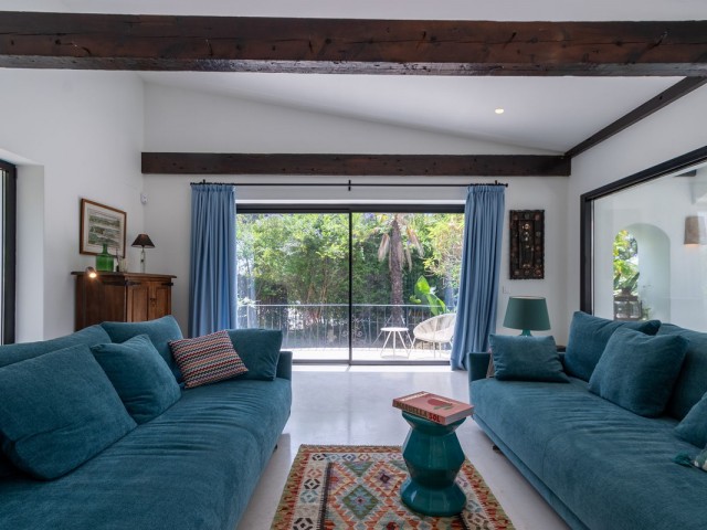 7 Bedrooms Villa in Guadalmina Baja