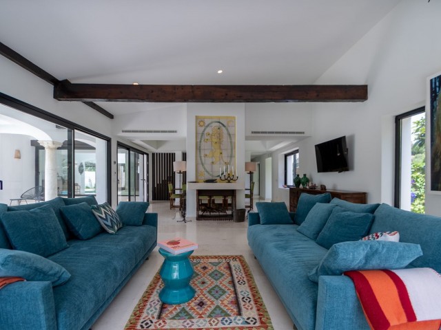 7 Bedrooms Villa in Guadalmina Baja