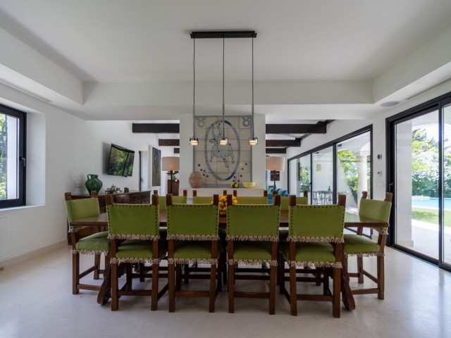 7 Bedrooms Villa in Guadalmina Baja