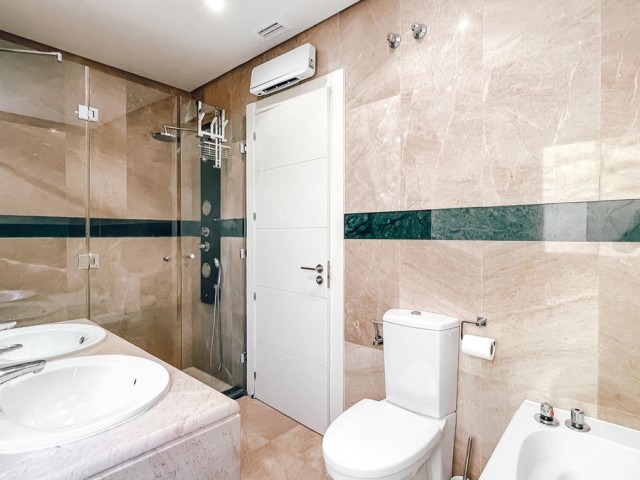 2 Bedrooms Apartment in Marbella