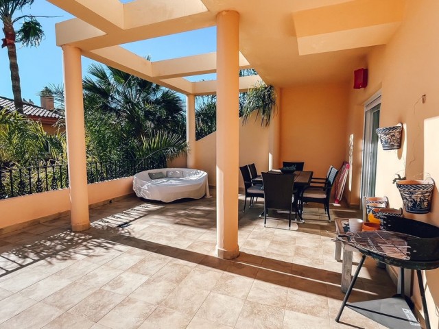 2 Bedrooms Apartment in Marbella