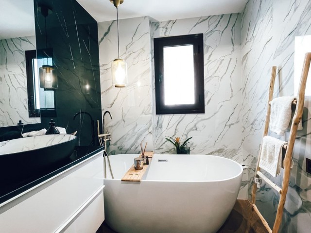 2 Makuuhuoneen Huoneisto Puerto Banús