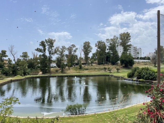 Takvåning i Guadalmina Alta