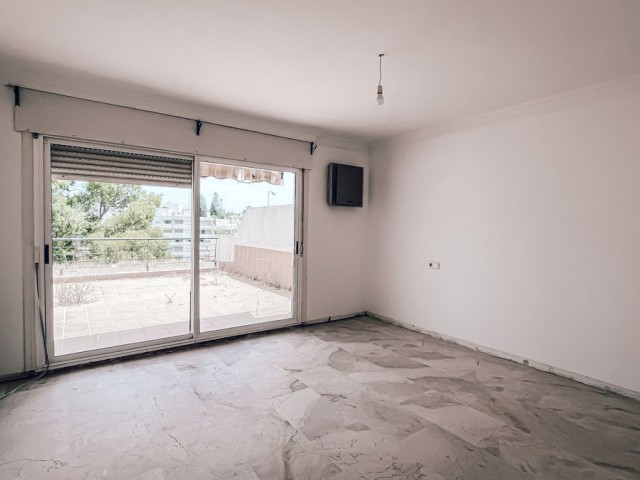 Takvåning i Guadalmina Alta