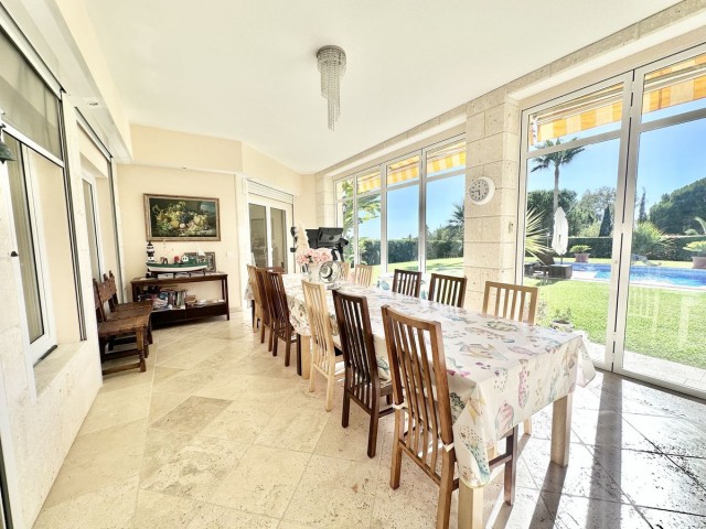 6 Slaapkamer Villa in El Rosario