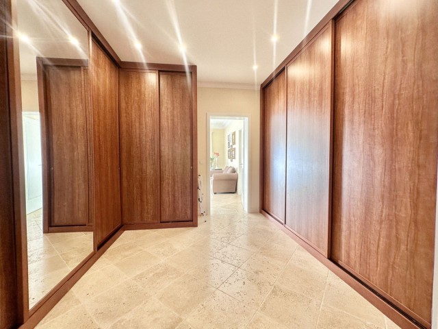 6 Slaapkamer Villa in El Rosario