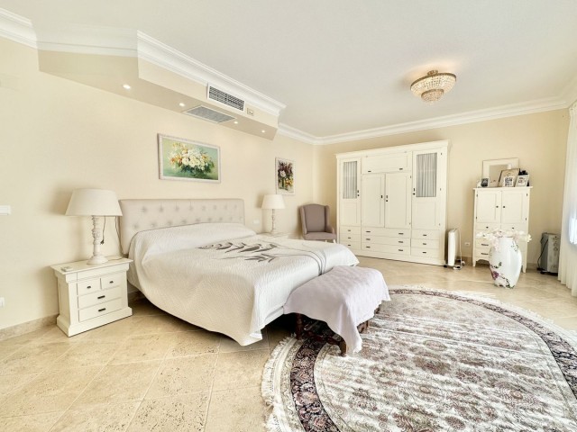 6 Slaapkamer Villa in El Rosario