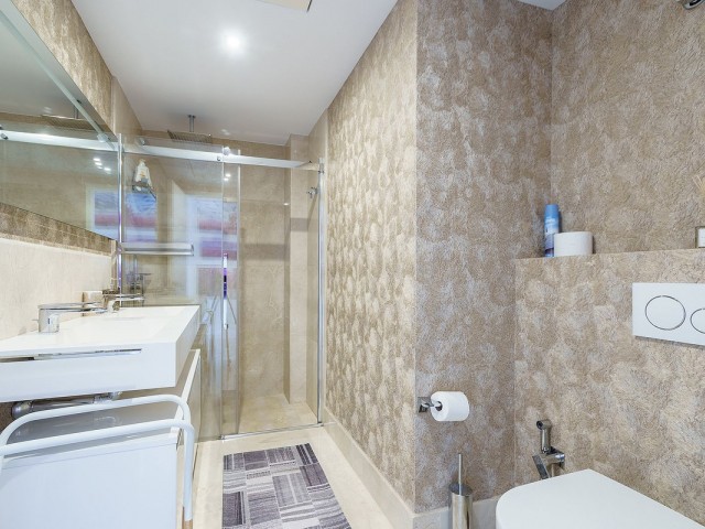 4 Makuuhuoneen Huoneisto Estepona