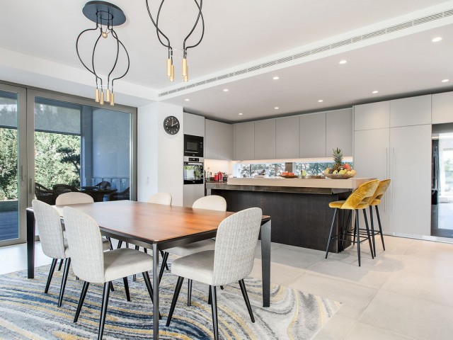 5 Makuuhuoneen Huvila Benahavís